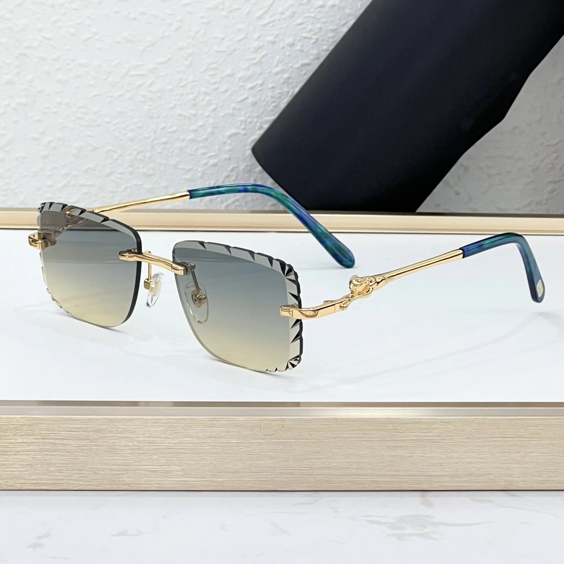 Design Rimless Sunglasses with Gold Panther Temples and Faceted Lens Edges Eyewear - 11