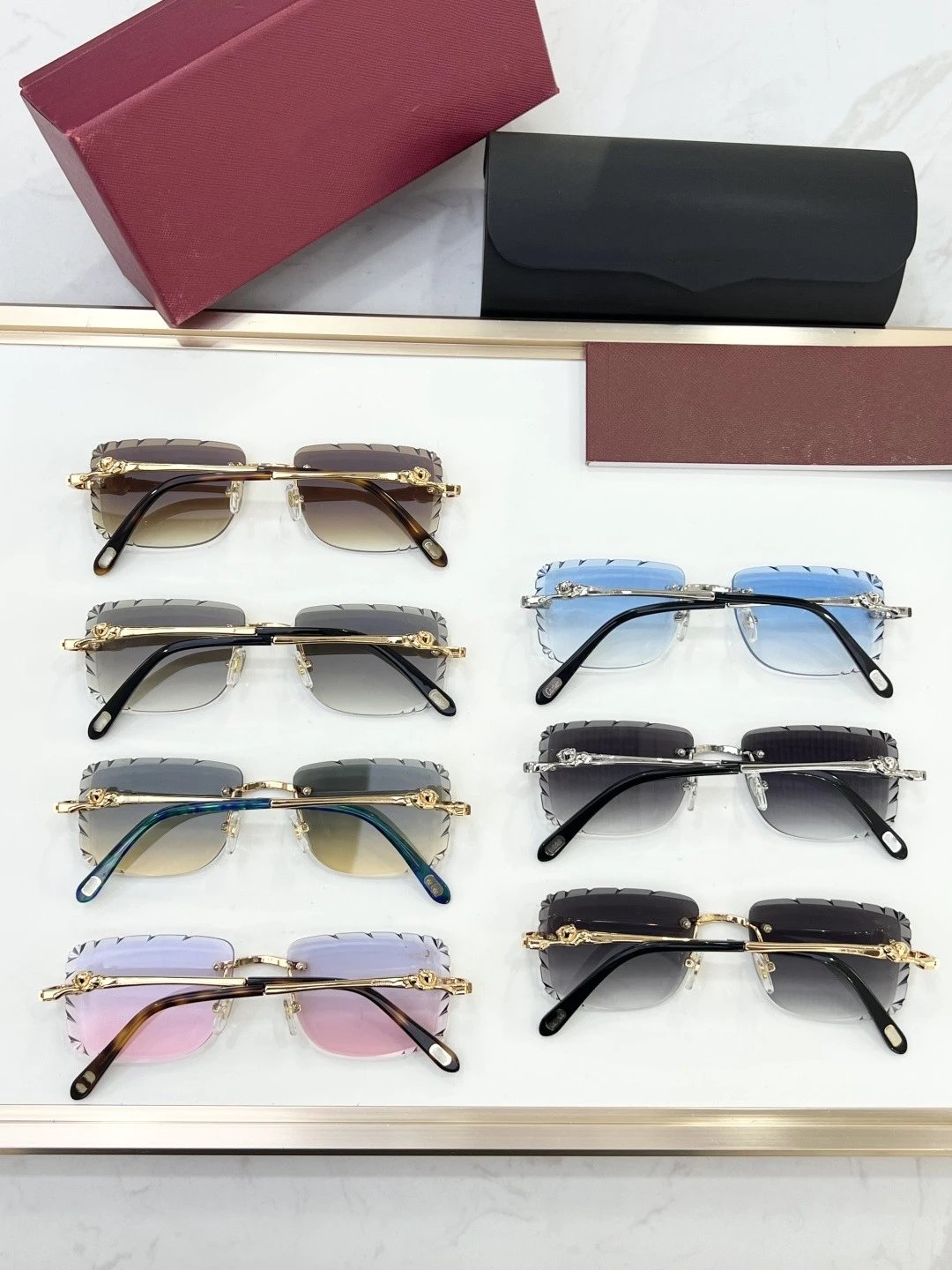 Design Rimless Sunglasses with Gold Panther Temples and Faceted Lens Edges Eyewear - 7