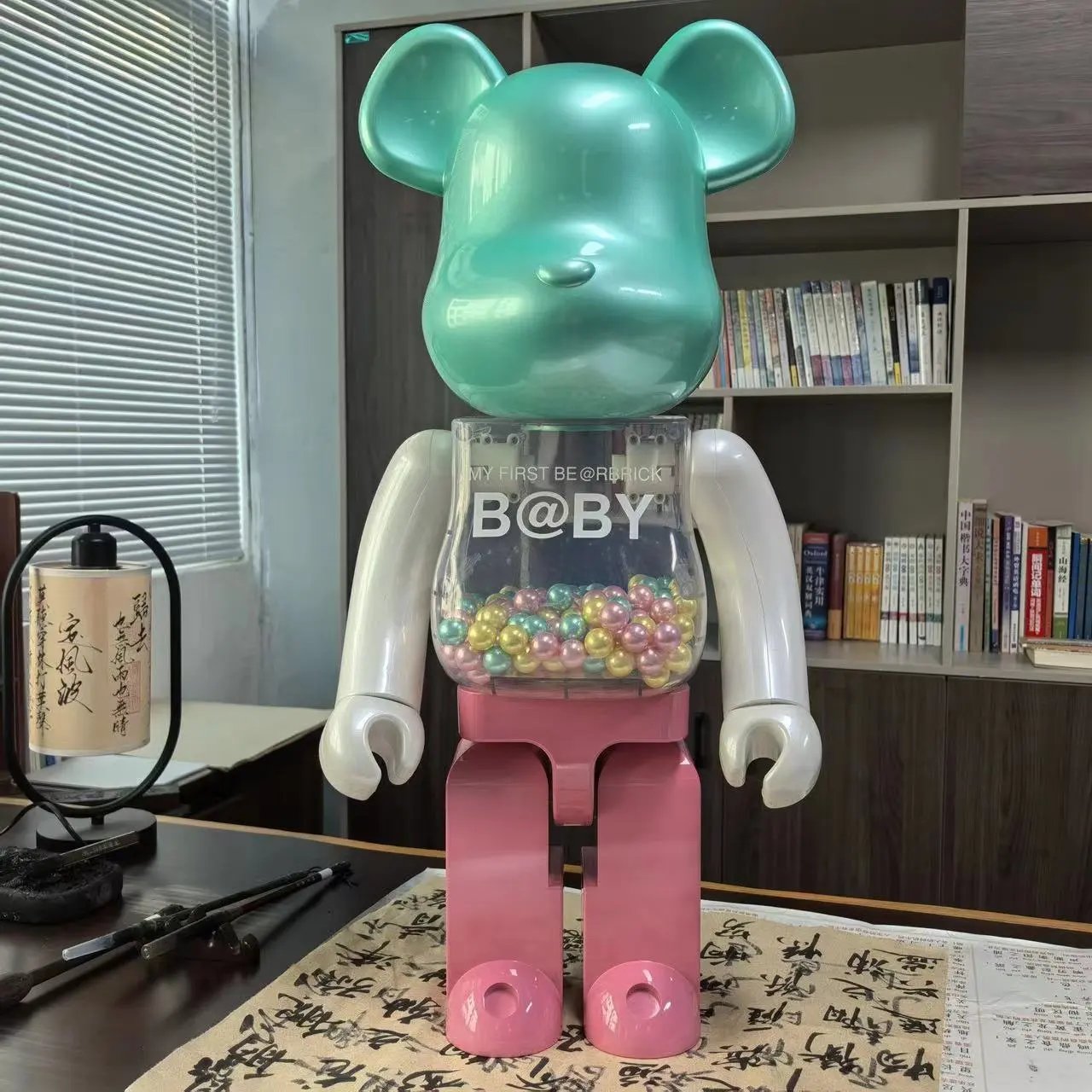 Medicom Toy Bearbrick Giraffe Print 1000% Collectible Figure Electronics - 23