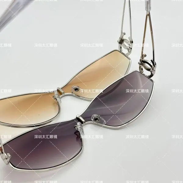 Chanel CC Logo Sunglasses Gradient Brown Silver Frame - 12