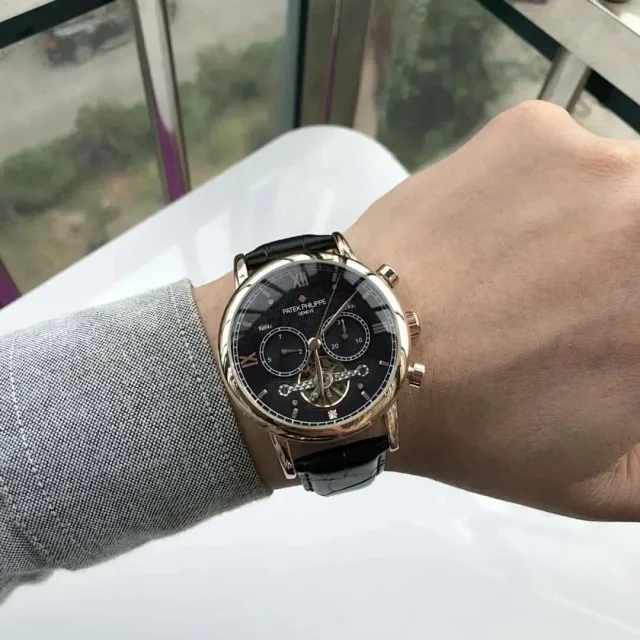 Patek Philippe Watches Analog with Date Display product detail image 2