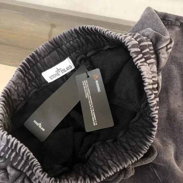 Stone Island Shorts Drawstring with compass badge product detail image 8