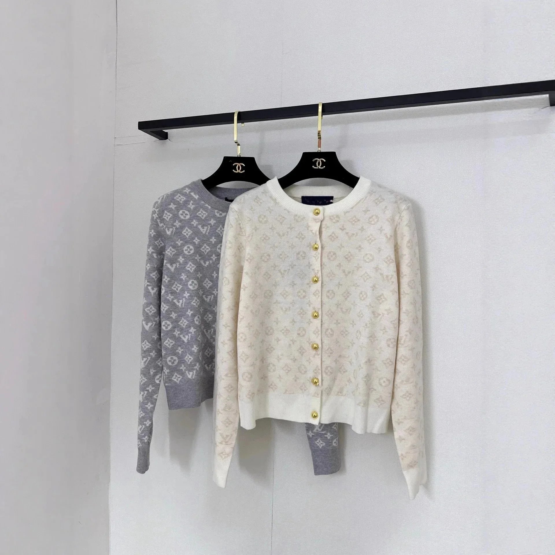 LV cardigan