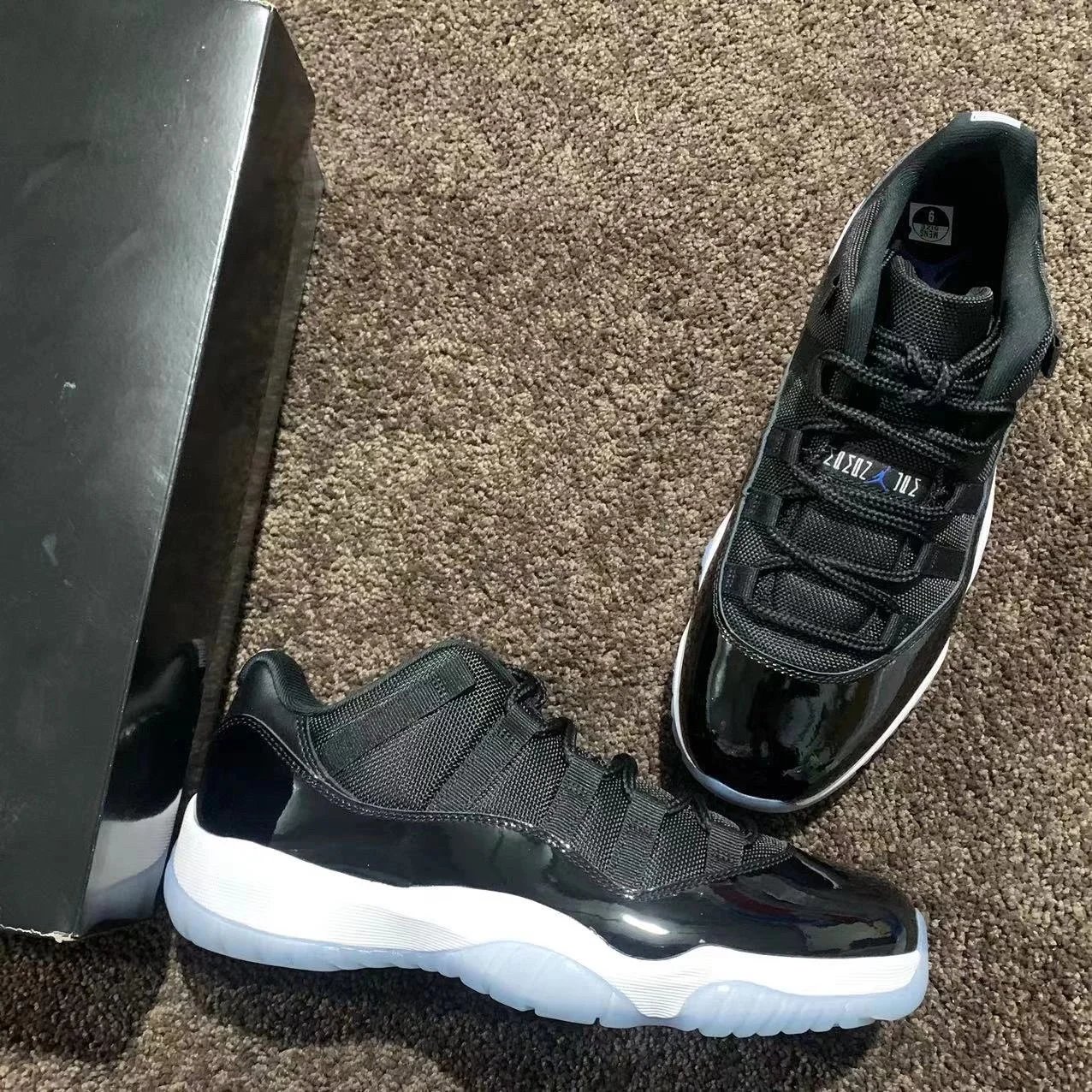 Space Jam Black & White FV5104-004
