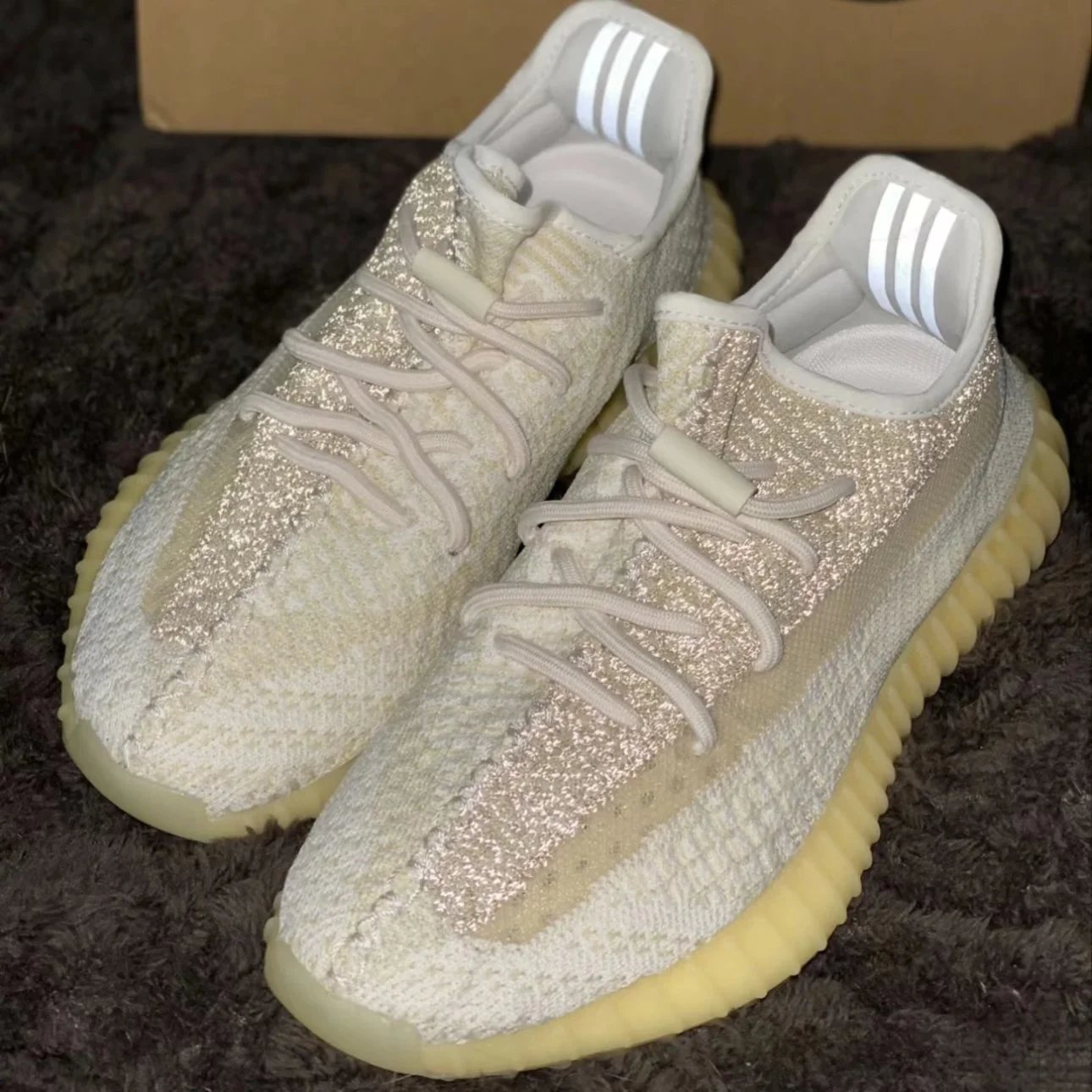350 V2 Angel/Exclusive Colorways (Please specify FR size)