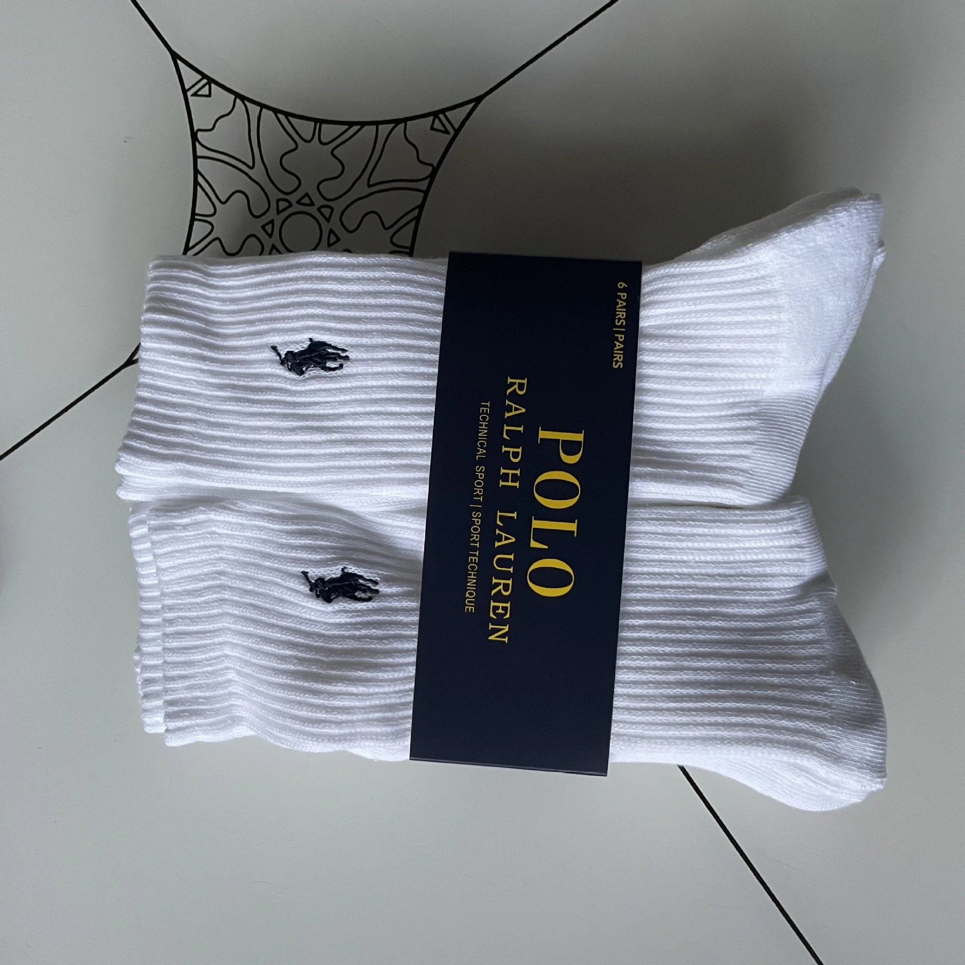 SIX PAIRS white high tube [towel bottom]