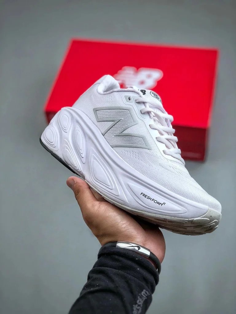 New Balance Sneakers FuelCell SC Trainer v5 platform running image 3