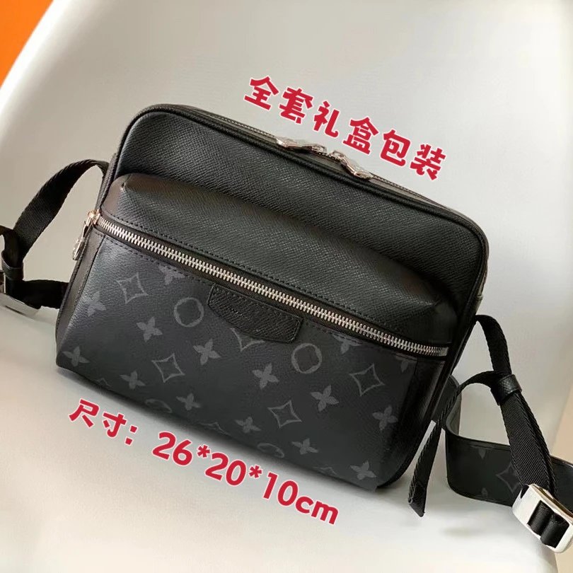 2025春季新款男包斜挎包潮流商务公文包休闲通勤相机邮差单肩包男