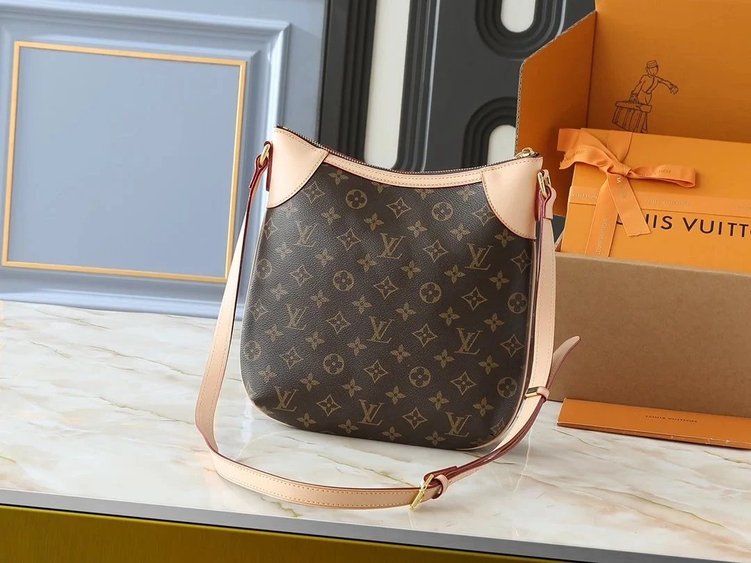 M56390 31.5x33x5.5cm