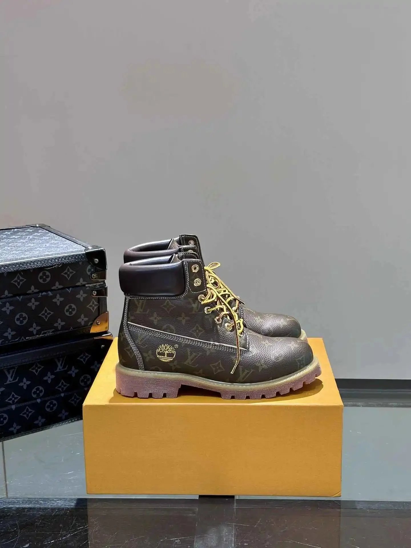 Louis Vuitton Boots Monogram lace-up ankle variant SOURCE-sku:131585302251