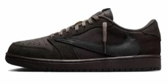 Travis Scott x Nike SB Dunk Low Black/White Sneakers - 15