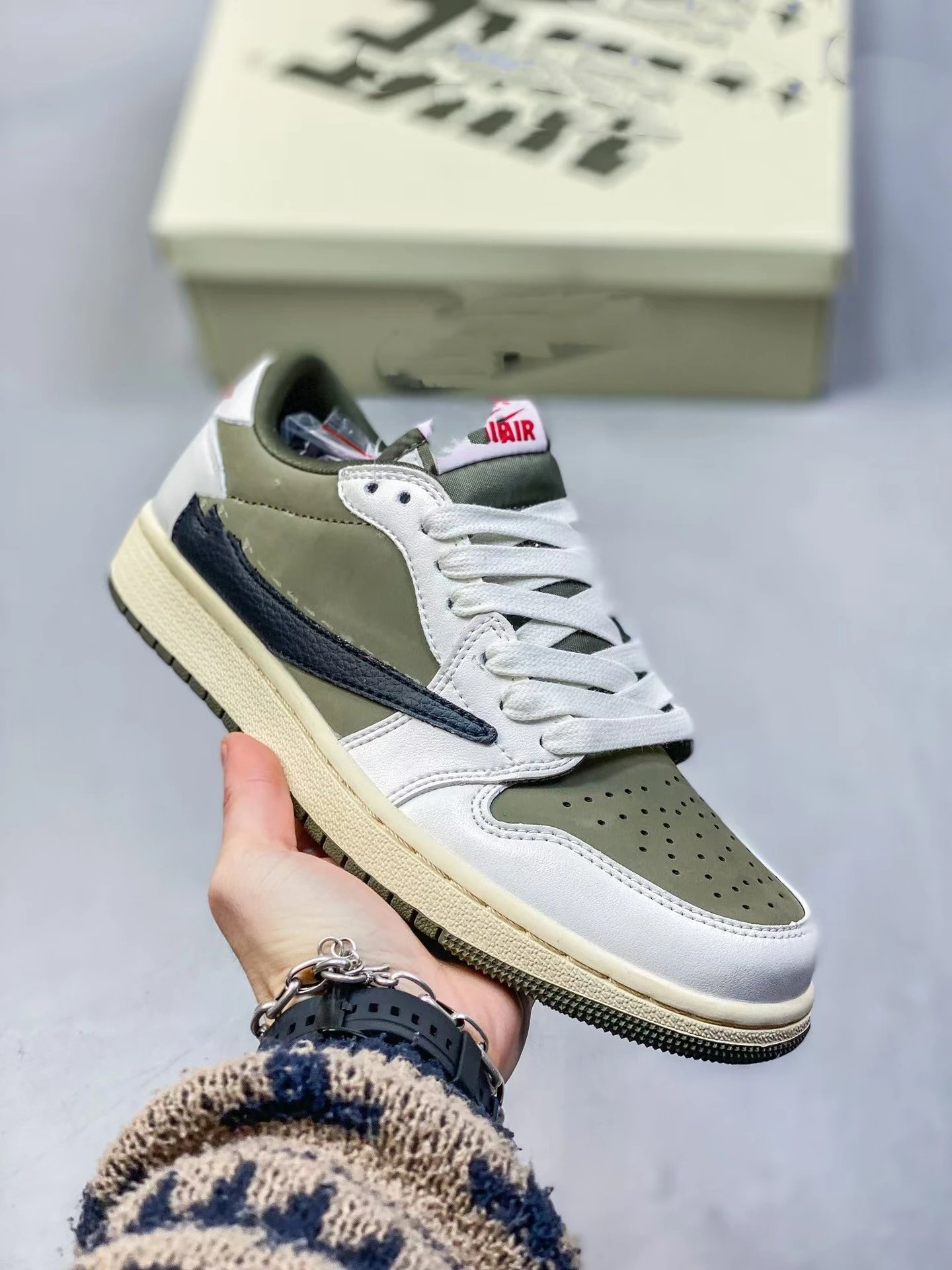 Travis Scott x Nike SB Dunk Low Black/White Sneakers - 12