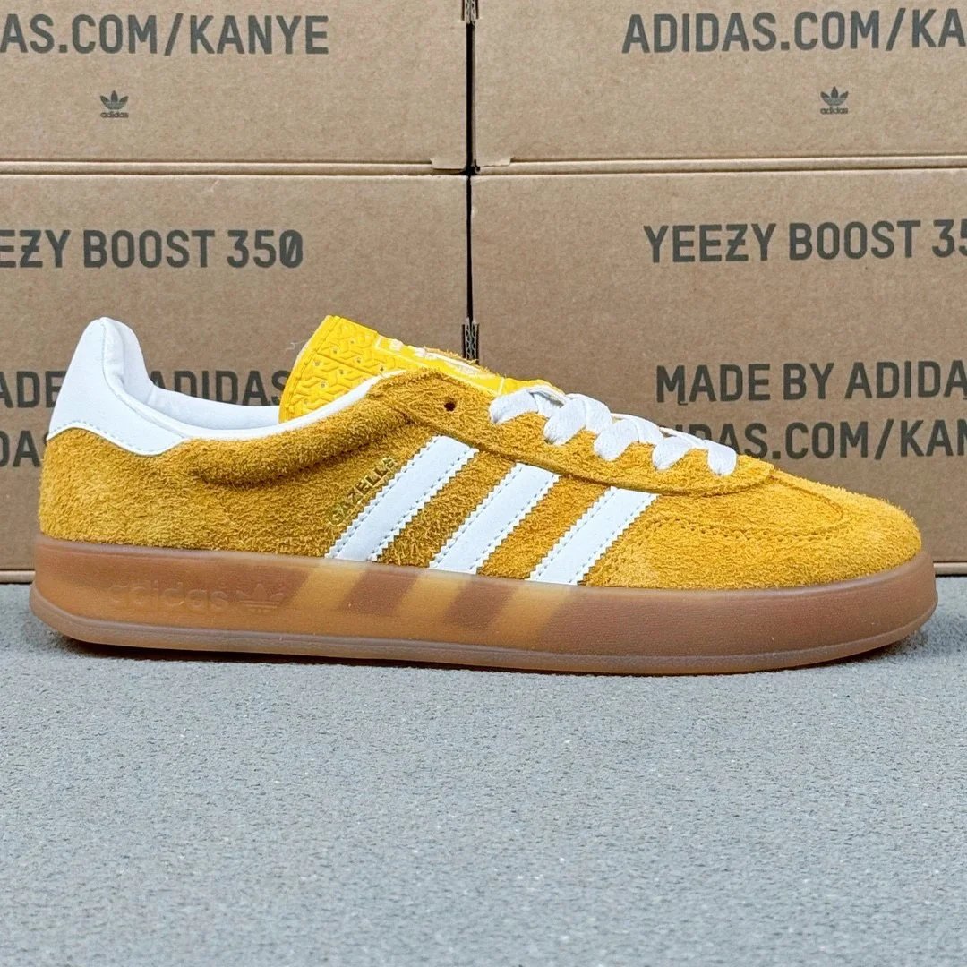 Yellow White HQ8716