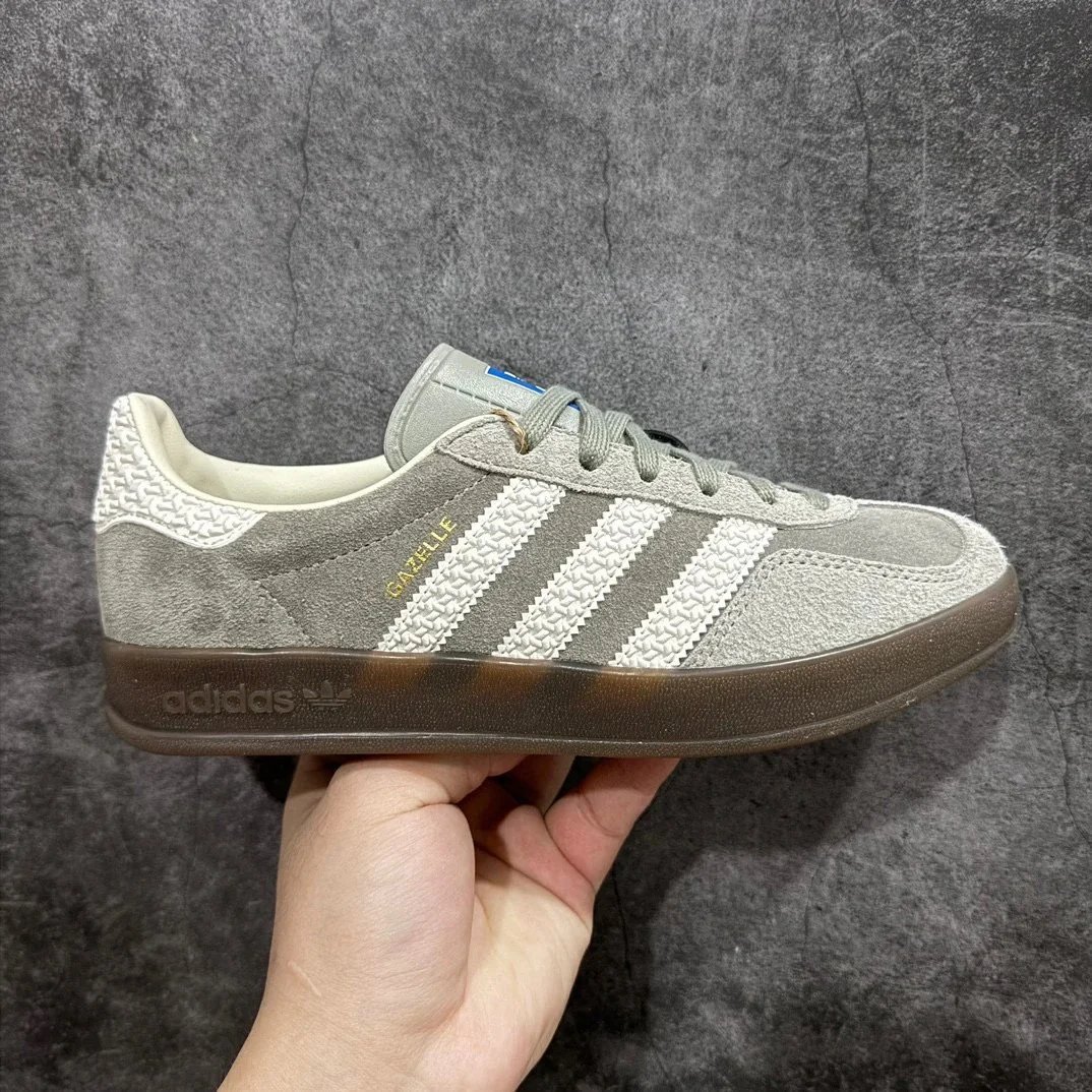 Gray White IP1807