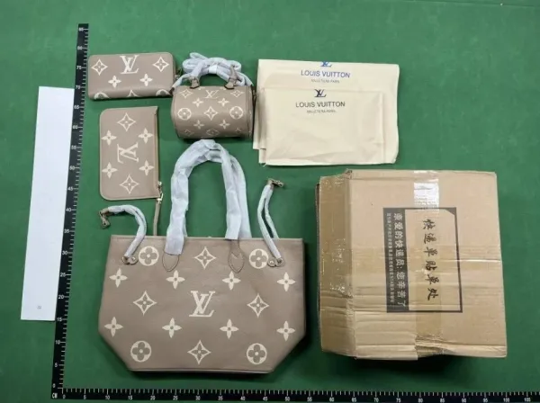 Louis Vuitton Monogram Empreinte Black Backpack, Pochette, and Wallet Set - 5