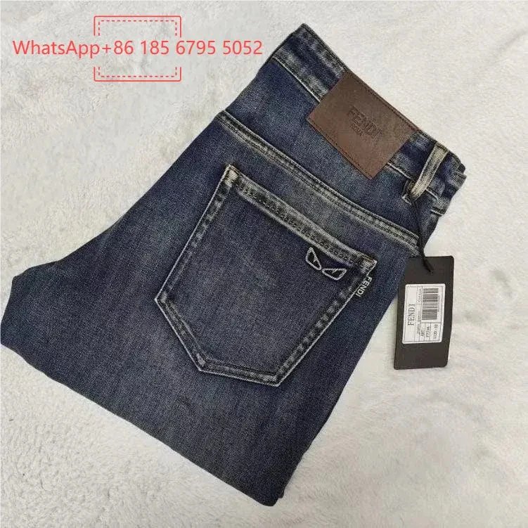 Burberry Jeans Straight-Leg Denim — 28Fendi