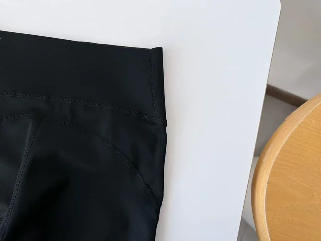 Alo Trousers High-waisted ankle-length leggings product detail image 12