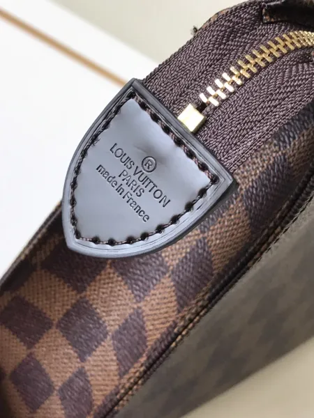 Louis Vuitton Monogram Pochette Métis Clutch Brown - 5