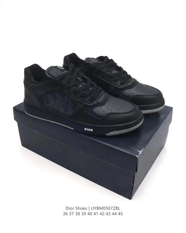 Dior Sneakers B27 low-top with Oblique side panels product detail image 3