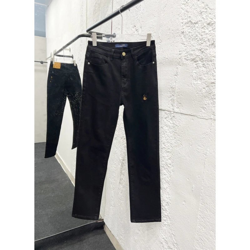 H875 Black