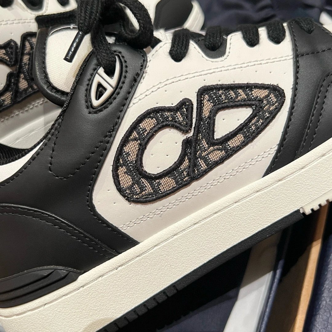 Dior B23 Low Navy and White Sneakers - 10