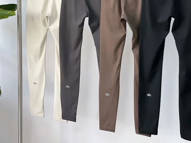 Alo Trousers High-waisted ankle-length leggings product detail image 24