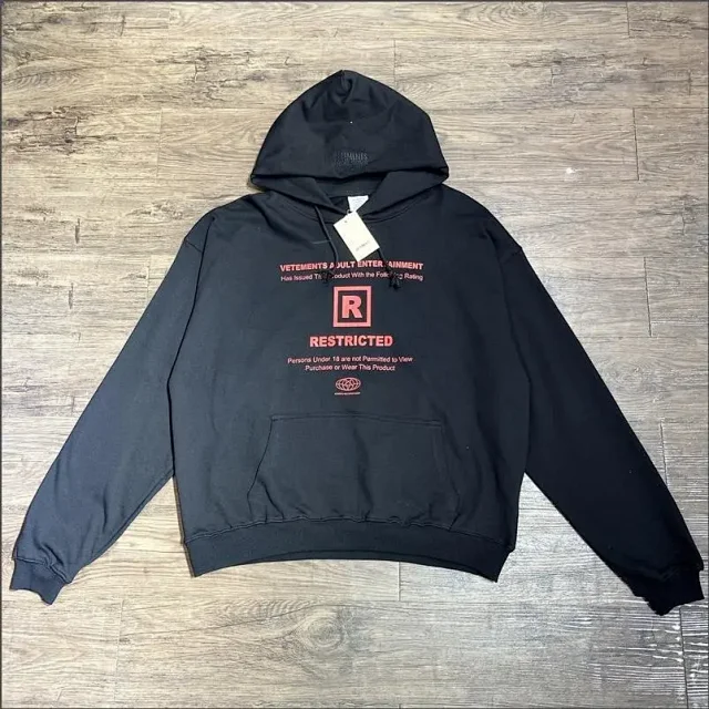 Vetements Hoodies & Sweatshirts VET-206 graphic pullover hoodie product detail image 3