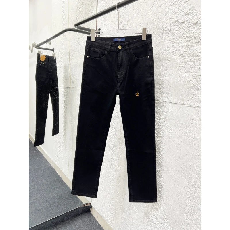 H915 Black