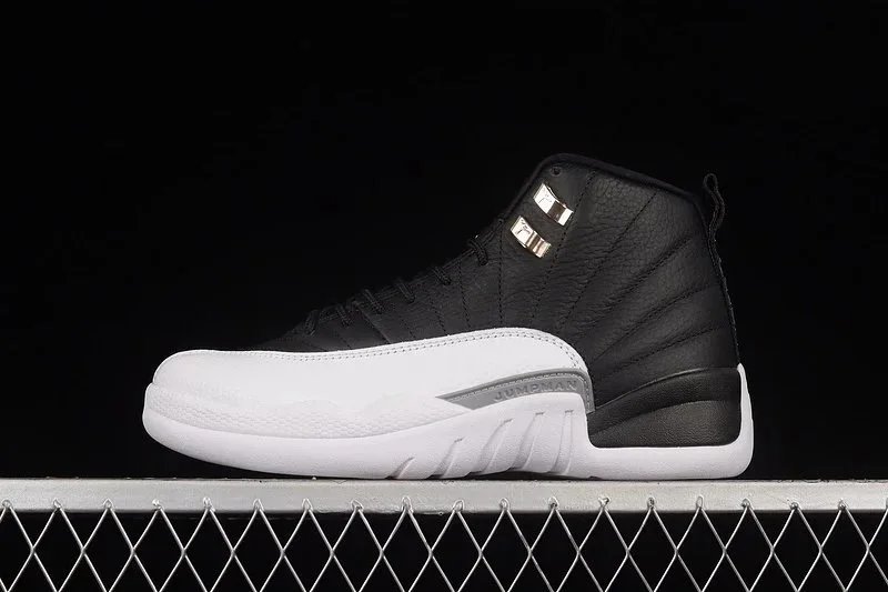 Jordan 12 Retro Playoffs (2022)