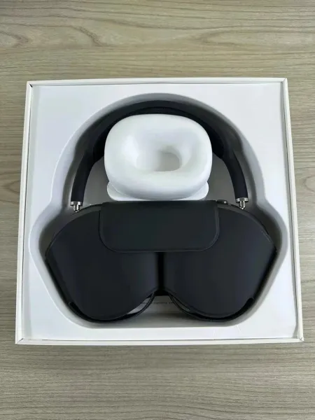 Apple AirPods Max Silver Over-Ear Headphones - 5