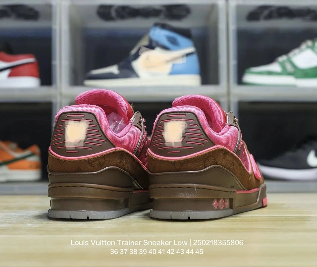 Louis Vuitton Trainer Low Monogram Beige Sneakers - 10