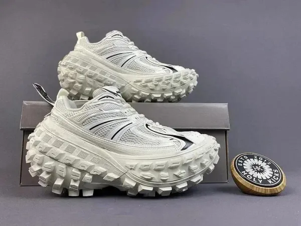Asics Gel-Kayano Trabuco OG White Chunky Sneakers - 1