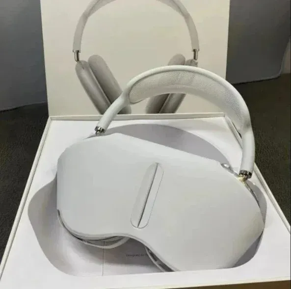Apple AirPods Max Silver Over-Ear Headphones - 1