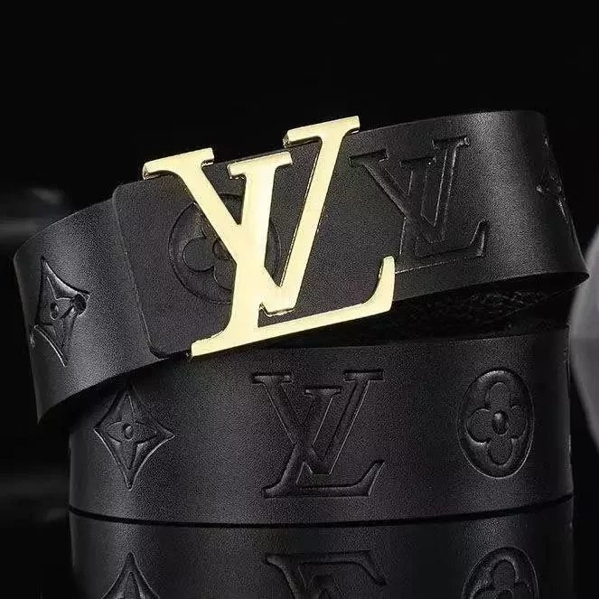 Embossed black L gold buckle