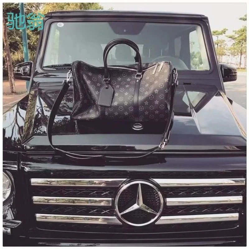 Unisex fashionable slanted bag, travel bag, large capacity business travel boarding bag, outdoor handbag