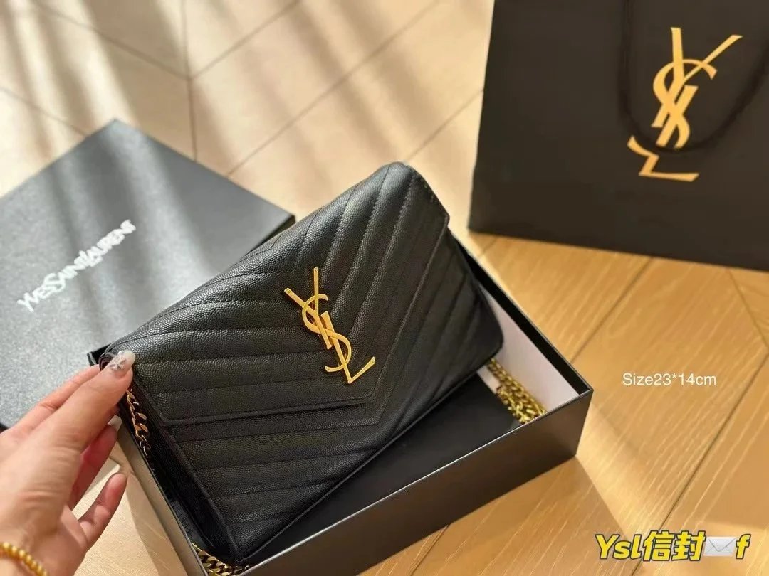 Ladies' 2024 new high-end chain bag, letter package, shoulder bag, crossbody bag, caviar small square bag, versatile
