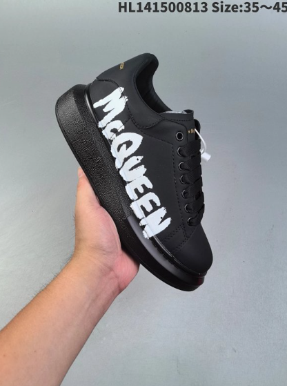Unbranded Sneakers Low-Top Lace-Up with Contrast Heel Tab — 26