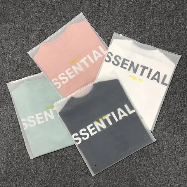 Essentials T-Shirts Fear of God reflective logo short-sleeve T-shirt product detail image 3