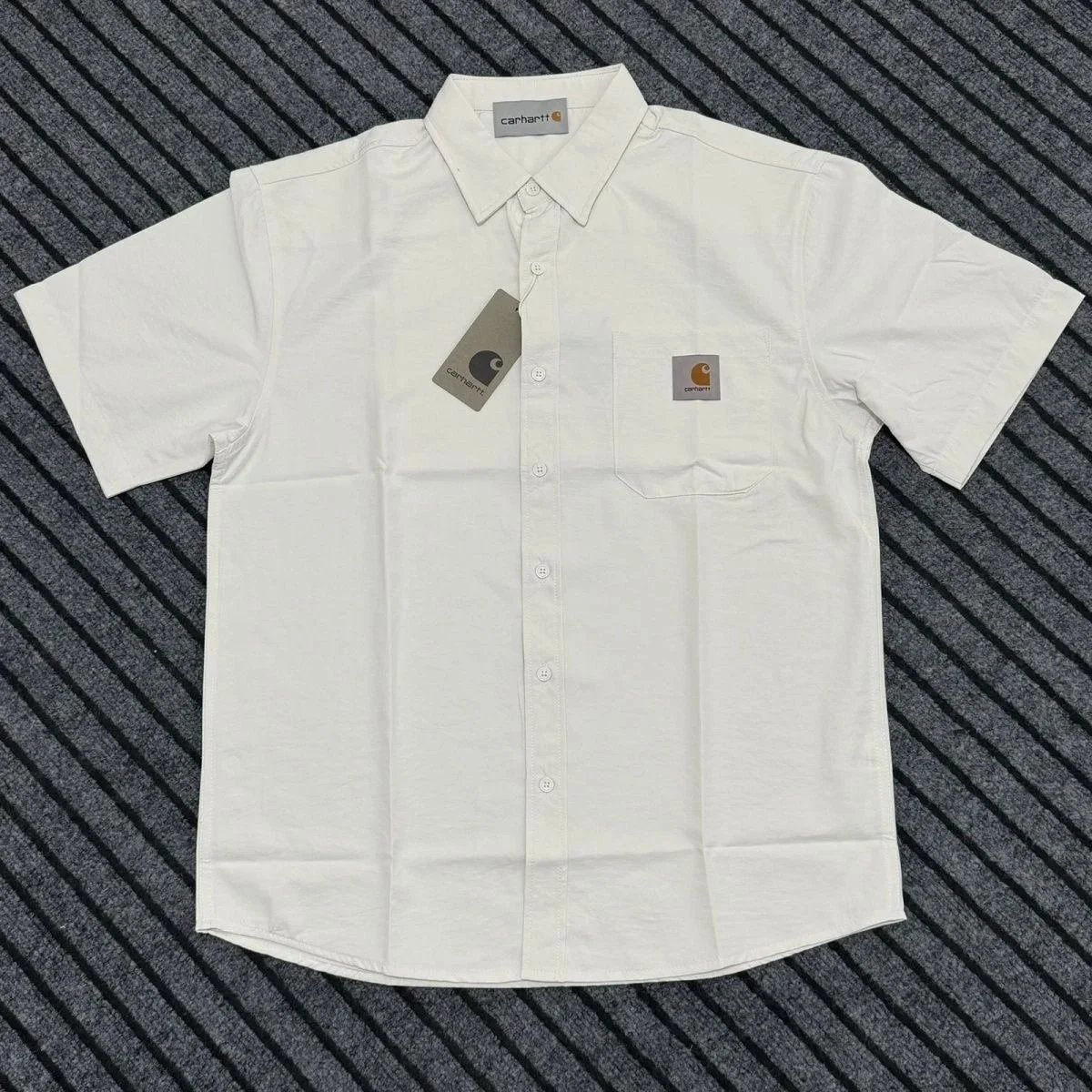 Carhartt Shirts Short-sleeve button-up work shirt with chest pocket image 1