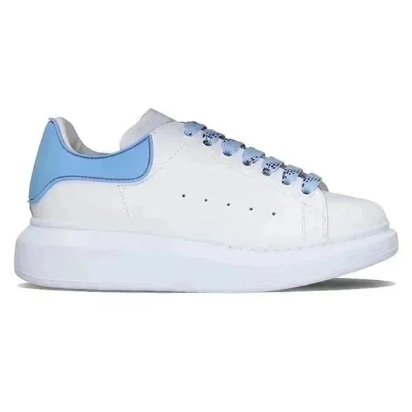 Unbranded Sneakers Low-Top Lace-Up with Contrast Heel Tab — 22