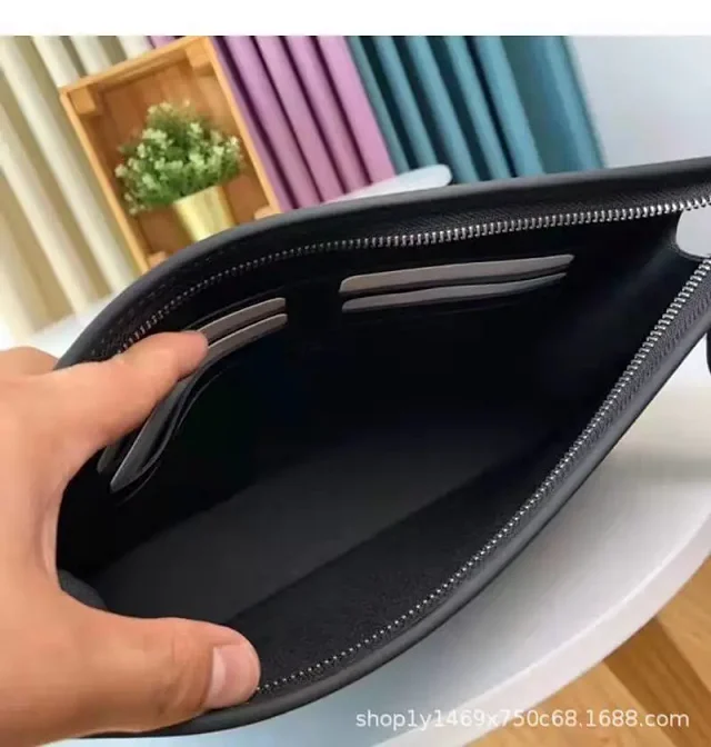Louis Vuitton Handbags Monogram zip clutch pouch product detail image 3