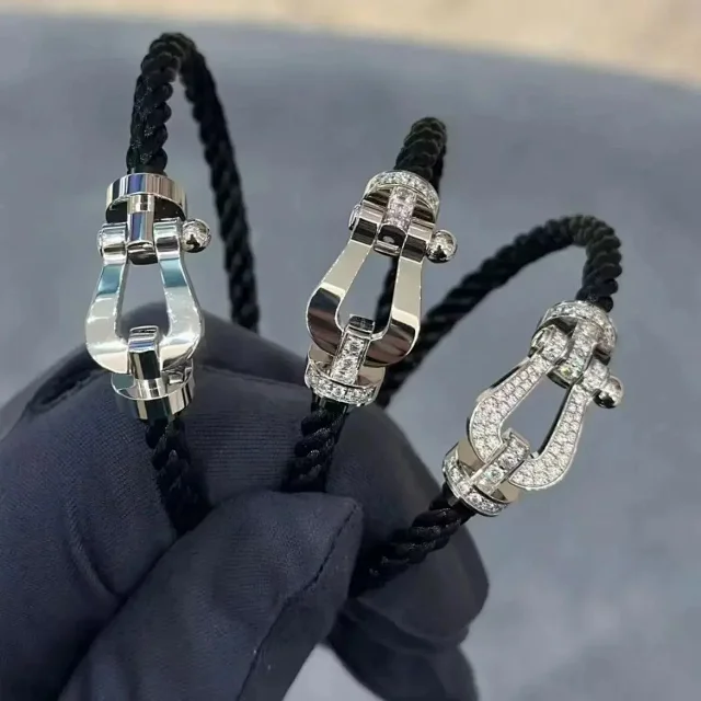 FRED Jewelry Force 10 cable bracelet with buckle clasp product detail image 1