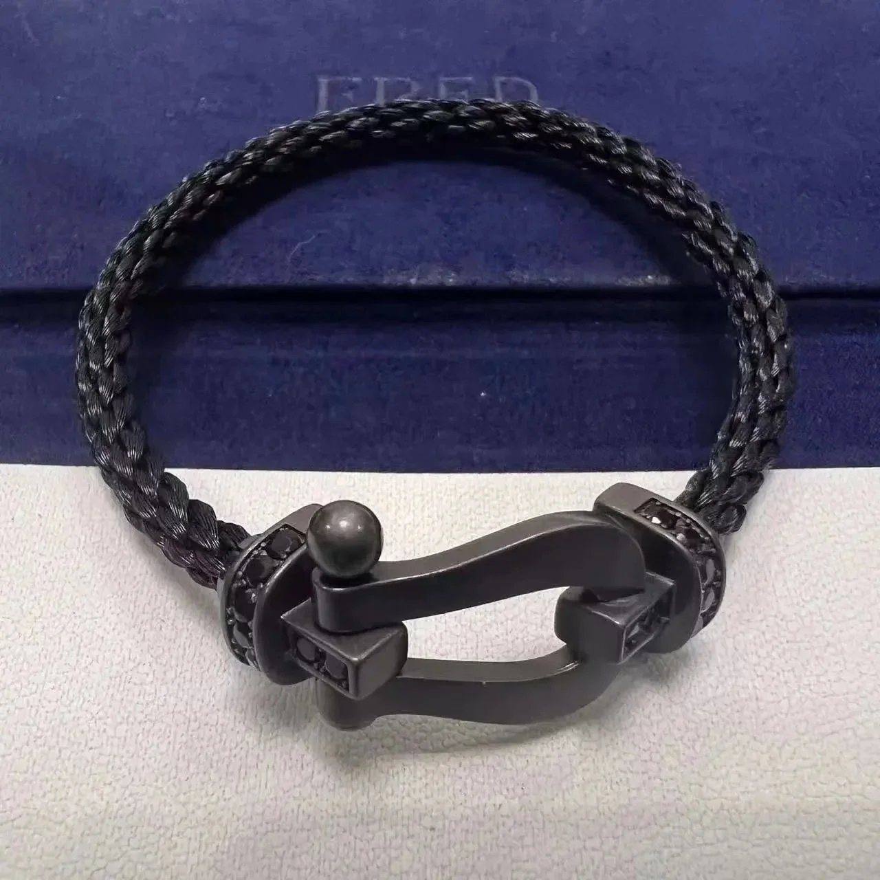 FRED Jewelry Force 10 cable bracelet with buckle clasp — TOP Quality Black Samurai Half Diamond Black Horseshoe Buckle [Frosted]]