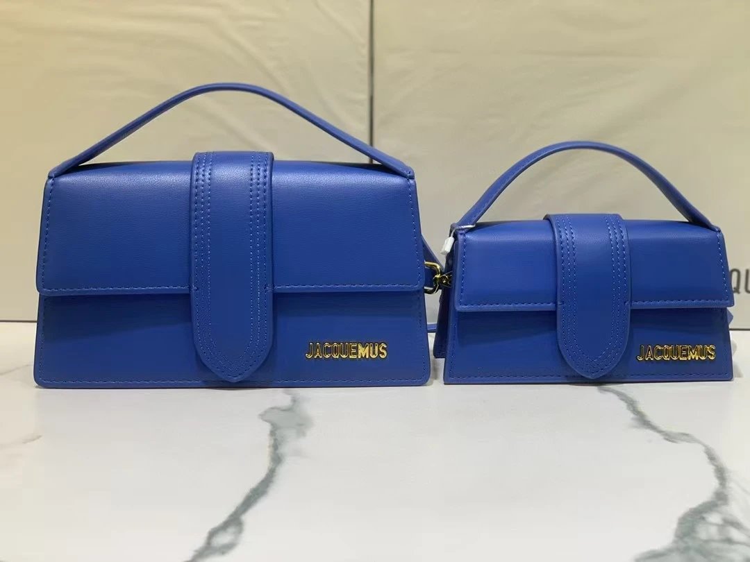 Jacquemus Crossbody Bags Structured flap top-handle bag — Blue