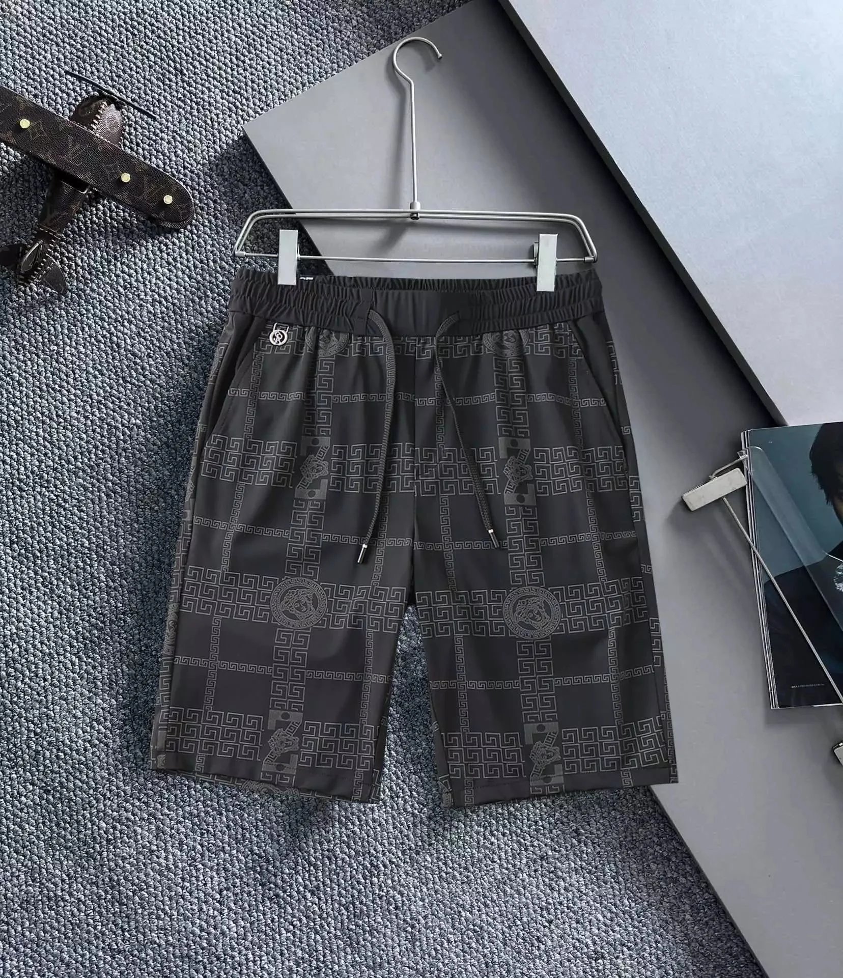 Versace Medusa Logo Embroidered White Shorts - 12