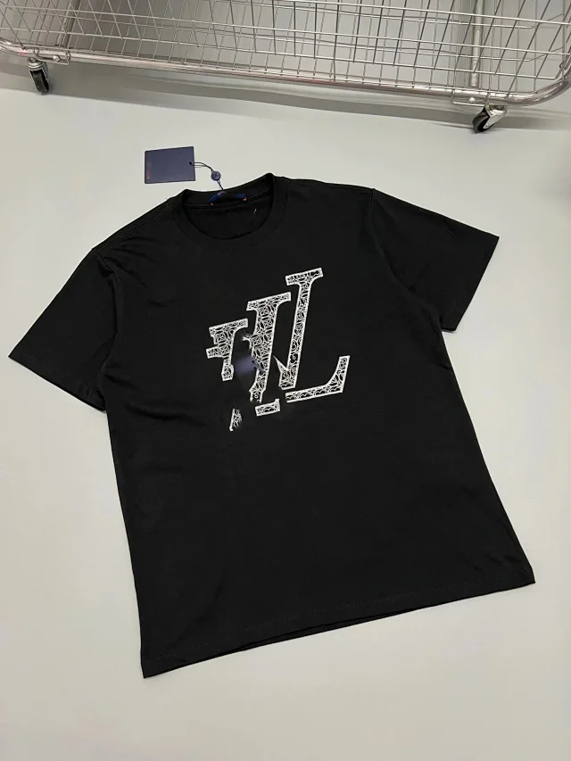 Louis Vuitton T-Shirts Short-Sleeve Graphic Crewneck product detail image 10