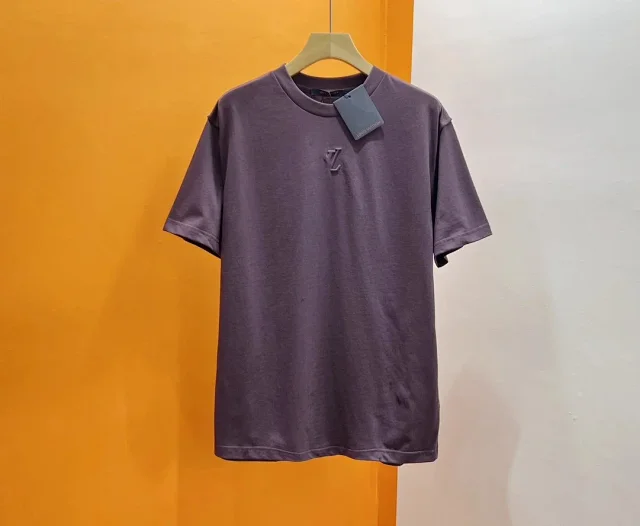 Louis Vuitton T-Shirts Short-Sleeve Graphic Crewneck product detail image 7
