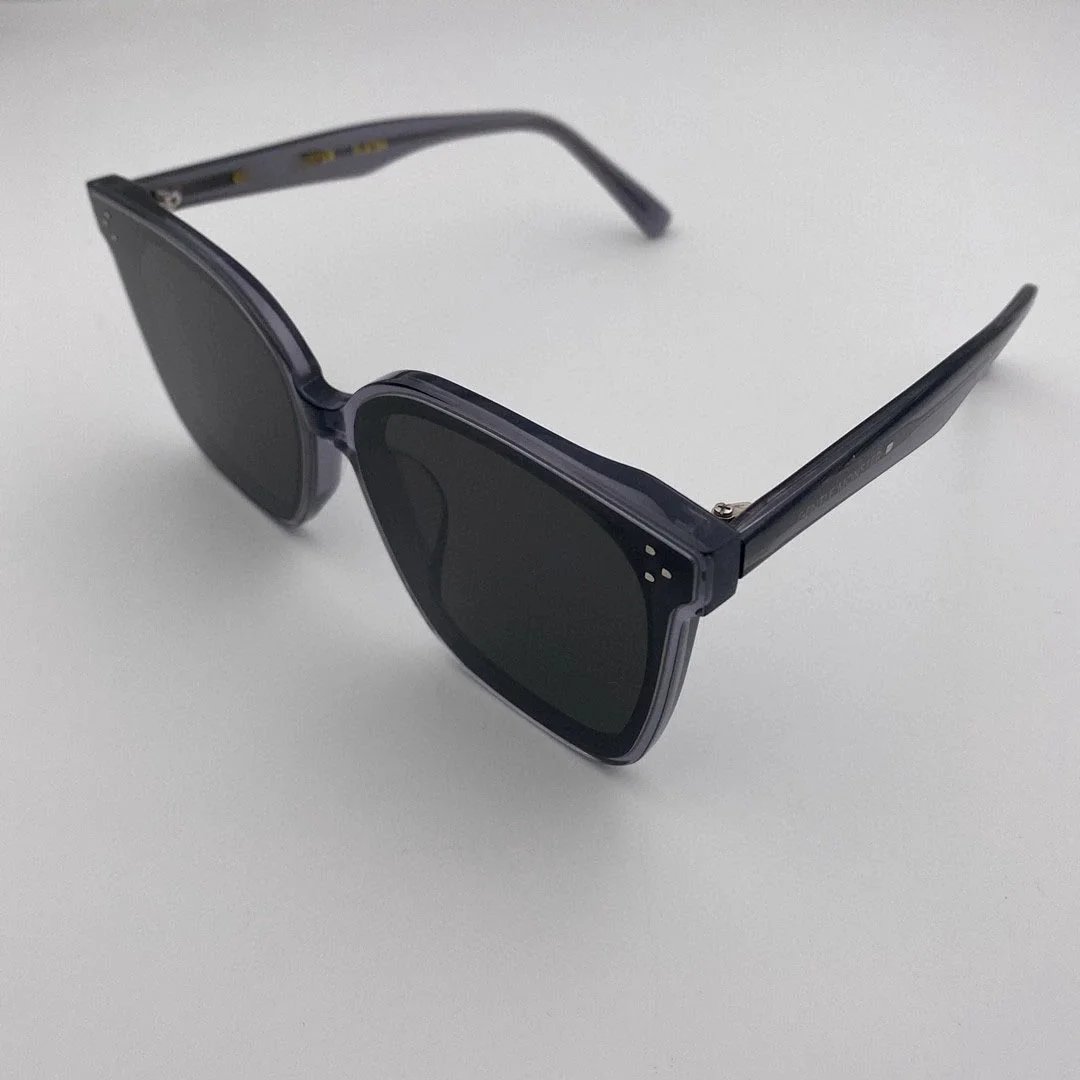 Design Gentle Monster Sunglasses Black Cat-Eye Frame with Gradient Lenses Sunglasses - 9