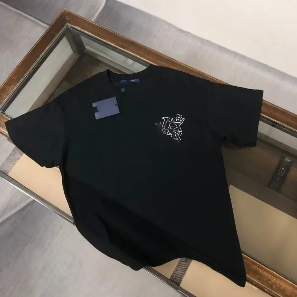 Design Abstract Line Art Black T-Shirt - 1