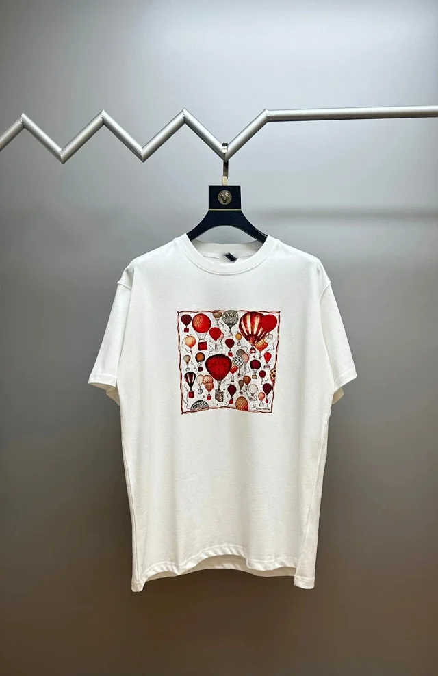 Louis Vuitton T-Shirts Short-Sleeve Crewneck product detail image 1